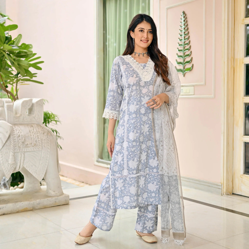 Jaipuri Grey & White Floral Screen Printed Kurta Set with Lace Accents