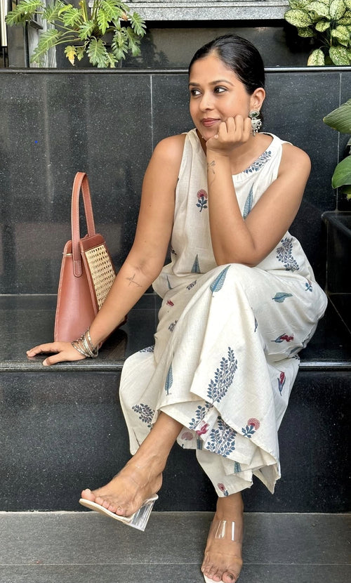 Elegant Off-White Floral Screen Printed A-Line Cotton Kurta Set